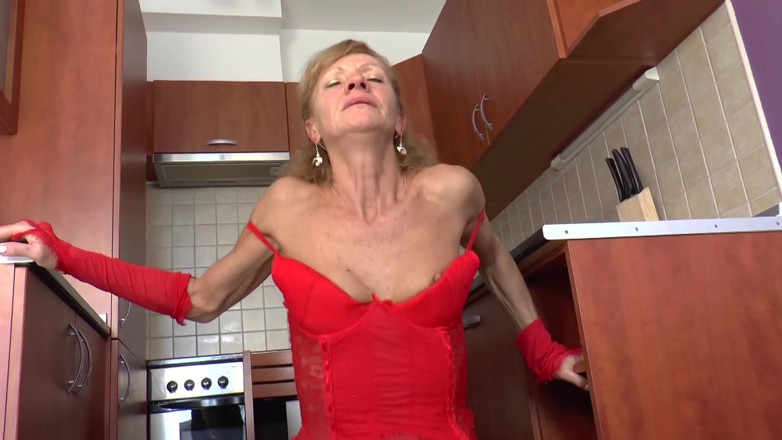 Mature Climax - 100% Mature Videos: Une GILF se fait enculer
