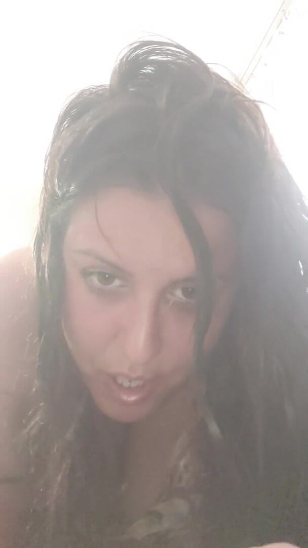 Young_strawberry: Moglie viene scopata da dietro
