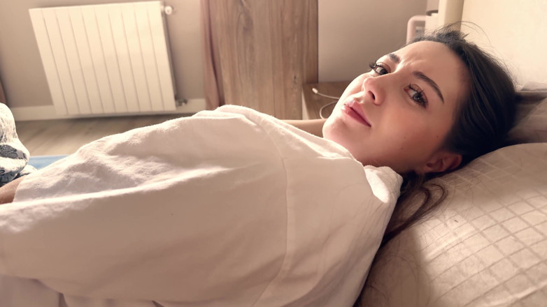 Sugary Kitty: Mi sono svegliato con la sorellastra che mi strofina il...