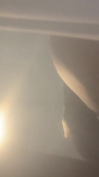 उत्तेजित एशियाई सुंदरी की चूत चौड़ी और पादना मुझे कामुक बना रही है और मेरा वीर्य निकाल रही है