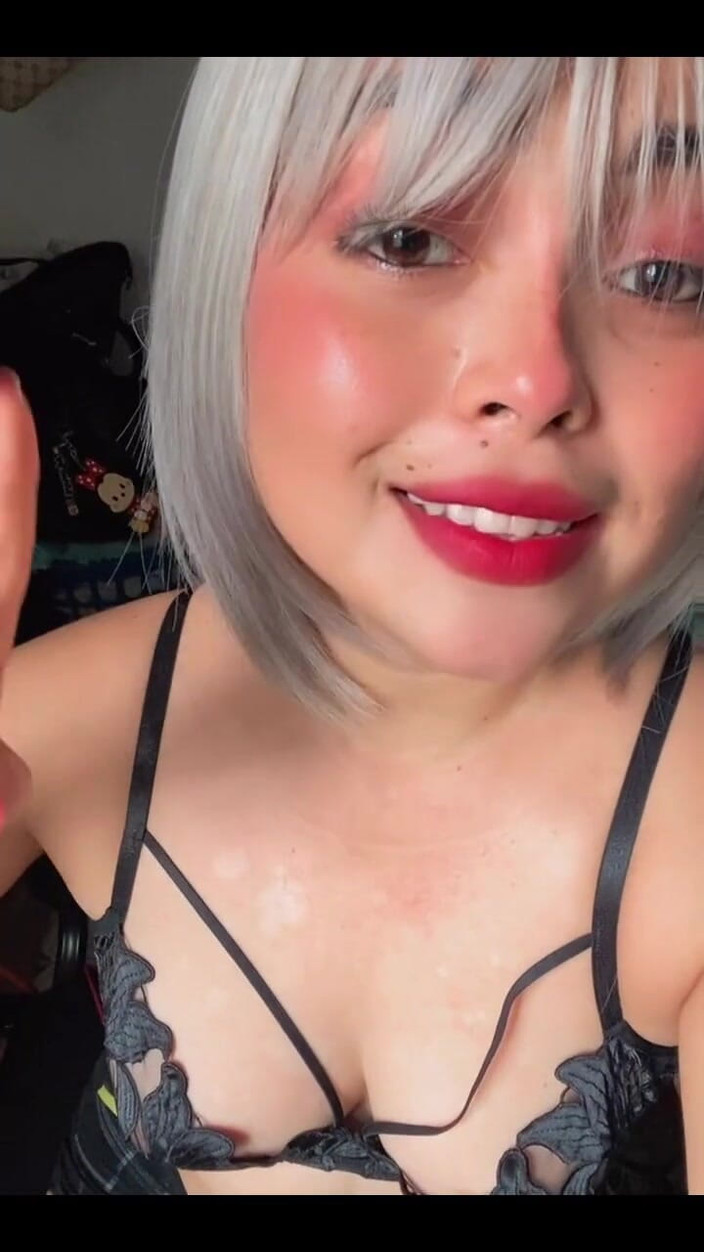 camicamilahotwife: Pamiętaj rodzice, w niedzielę będziemy mieli transmisję na żywo, aby porozmawiać...