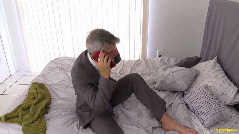 Man Puppy: 连裤袜婚礼撞车者