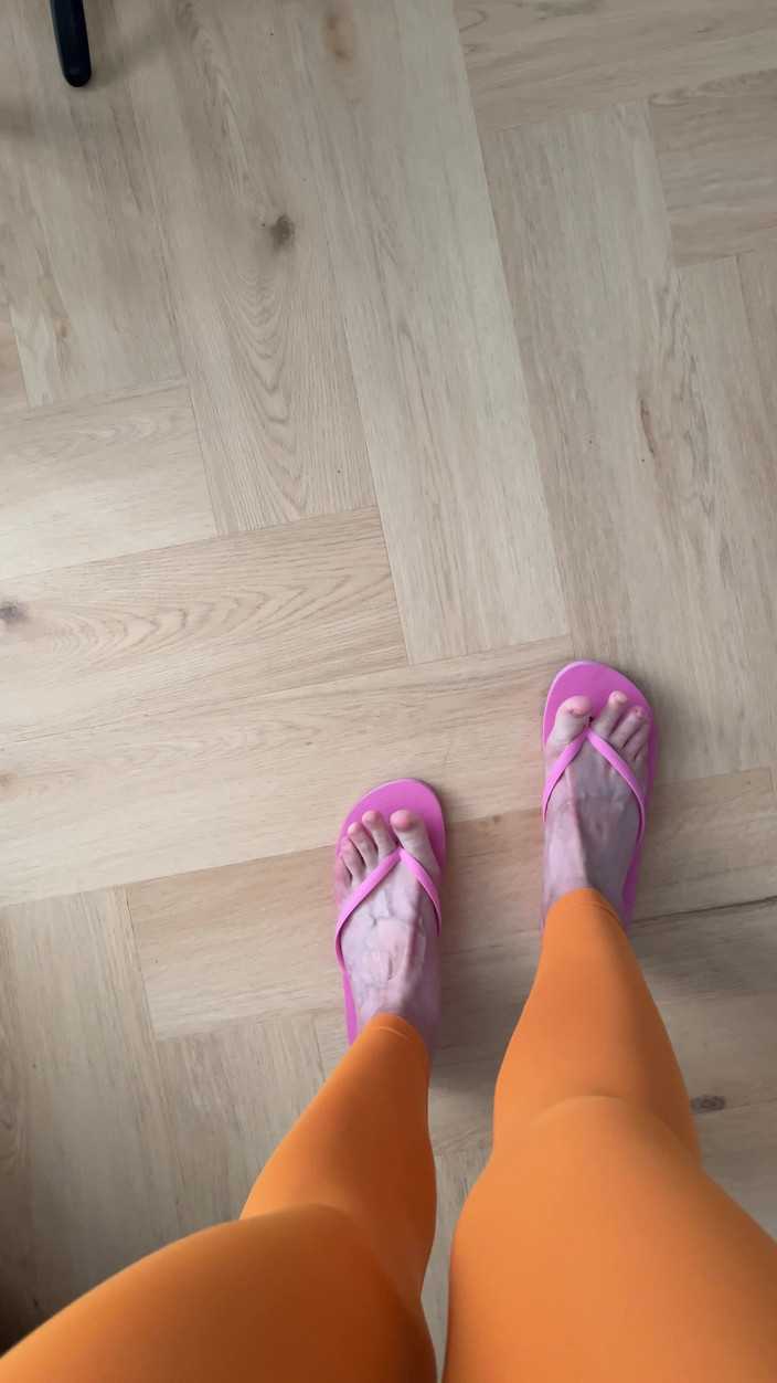 Feet: Show Feet in Flip Flops
