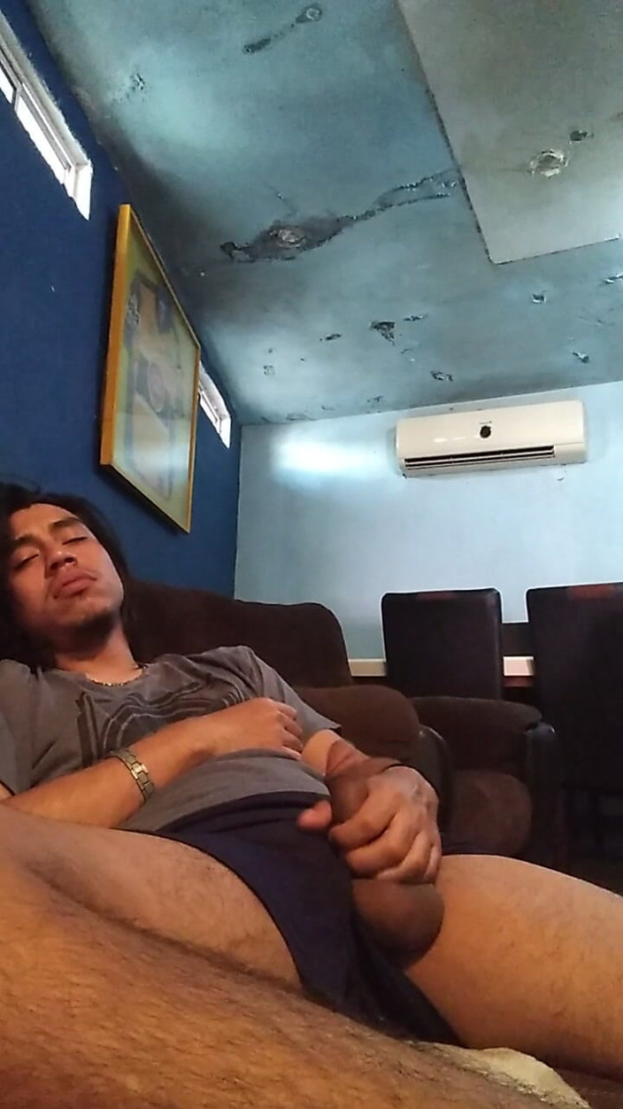 AlexAlejandro13: 看看我那火辣的娃娃脸