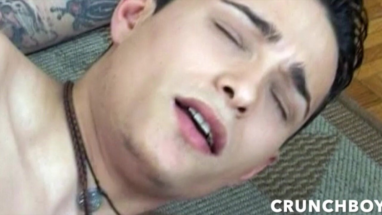 Crunch French bareback porn: Ngentot di balik kontol