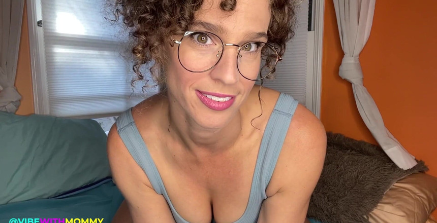 VibeWithMommy: Caliente sexy tenis judía madrastra instrucciones de paja Te muestro...