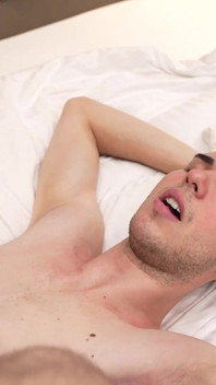 Riunione gay alla lavanderia