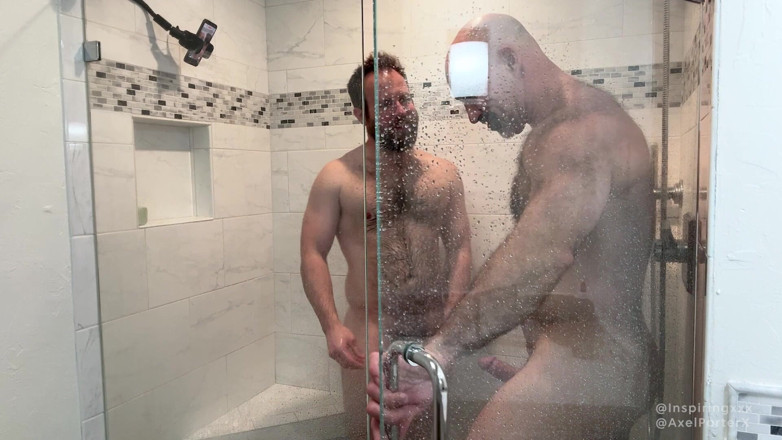 Kev Inspring: ตั้งแต่ห้องอาบน้ําไปจนถึงเพลา: Kev - Axel Porter ที่หาได้ไม่ใส่ถุงยาง