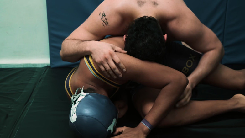 Robgrappler: 근접 각도 제출 폭풍