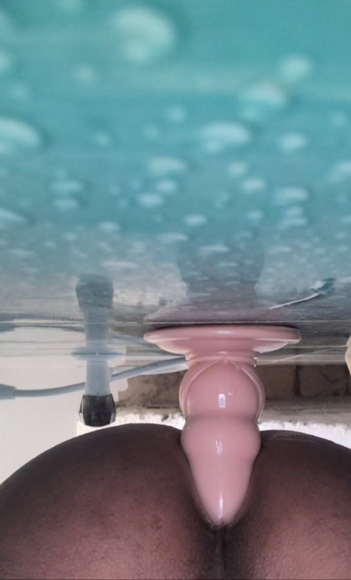 King6: Vibrator de 20 de cm futându-mi Assh-ul flămând