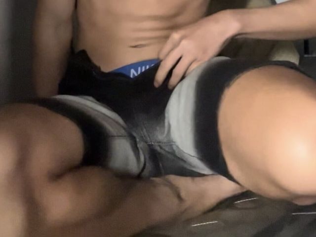 Young Asian Twink Jerk Masterbate in Male Dorm and Hige Cum Shot Over My Shorts (Quan18)