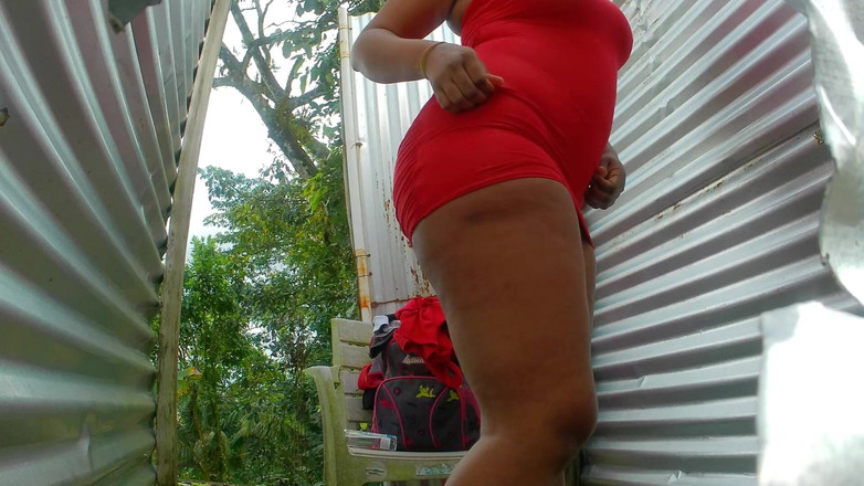 kloyesteicy: 카메라에 잡힌 날씬한 여자