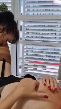 Wanilianna ve Devon birbirlerini çok derinden öpmeyi seviyorlar, özellikle çorap giyen botken