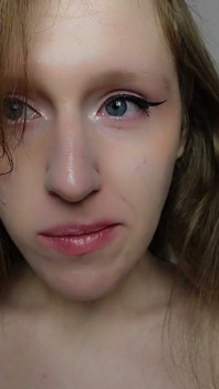 Asmr je jabłko nago