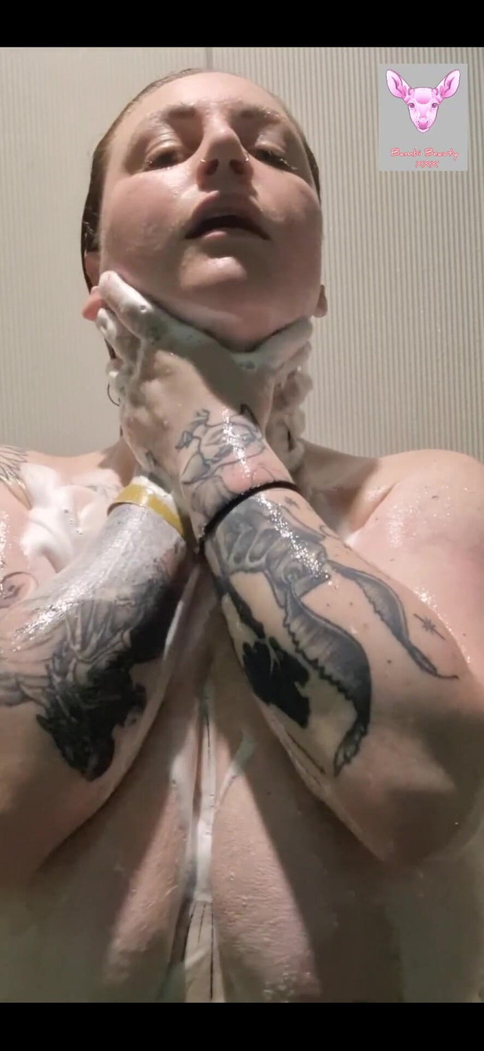 Bambi_beauty1: साबुनी स्तन