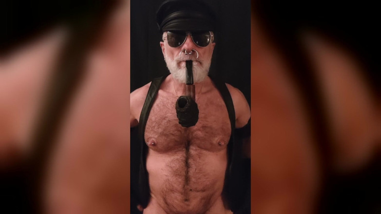 MusclesCigarsFFPig: Porcul Sfârc