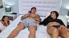 Winter_steph: भाग्यशाली धोखेबाज !! उसने अपनी सौतेली बेटी और उसकी पत्नी को एक ही बिस्तर में चोदा!