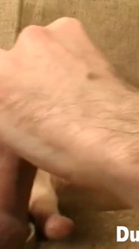 Nevydržíš ani minutu, někdo takto potrestá tvého ptáka
