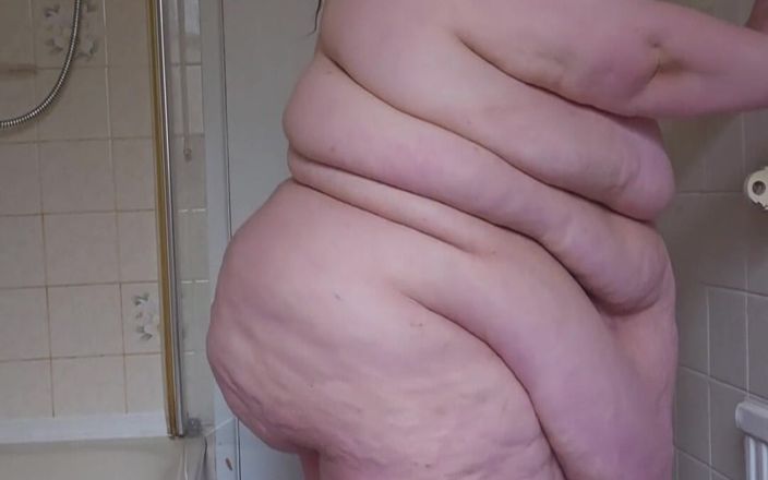 SSBBWLadyBrads: Jätte gudinna röv och kropp visar upp