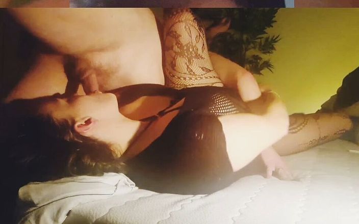 QueenSteffi: Lízání kundičky a kouření 69