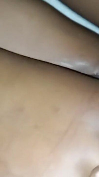 晨间快速性爱，流着白浆的怀孕阴户