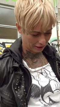 독일 스카우트 - 베를린 픽업과 더러운 림 섹스의 얇은 미시 Vicky Hundt