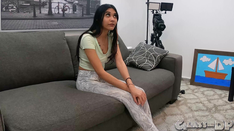 GLASSDP: Pequena latina estrela pornô começou a foder e chupar no...