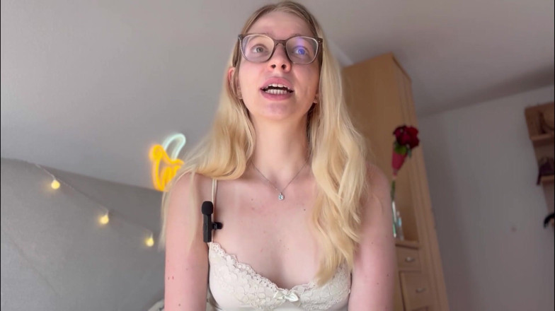 Goddess_Bella_Rae: Assista isso antes de começar com dominação feminina