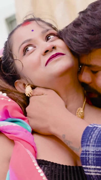 Desi Bihari Bhabhi byla ošukaná obrovským ptákem švagr doma (celý film)