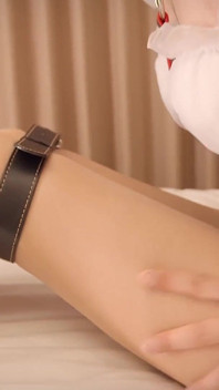 Îmblânzesc-o pe servitoarea mea leneșă 01