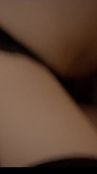Teenie-schätzchen Candice Luca Bekommt Ihre Enge Muschi Von Einem Riesigen Schwanz Gedehnt - Erotique Sex