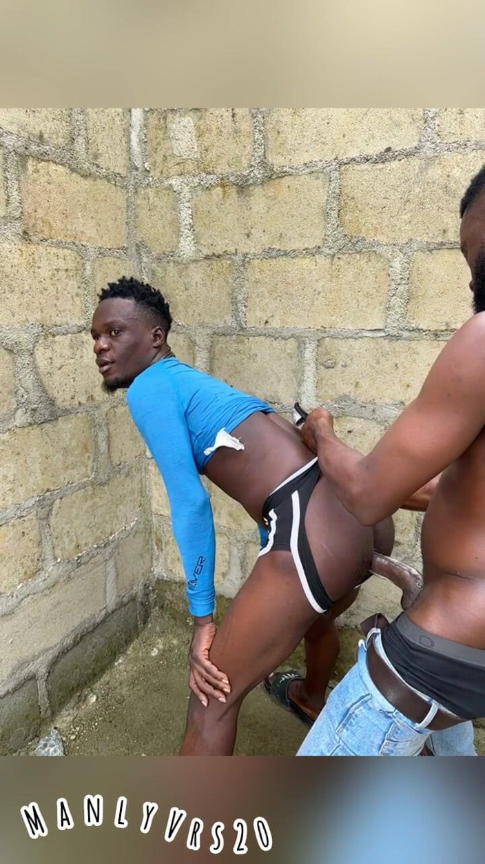 Blackkish20: Sunshine, Fresh Air și o frânghie groasă de spermă. O după-amiază...