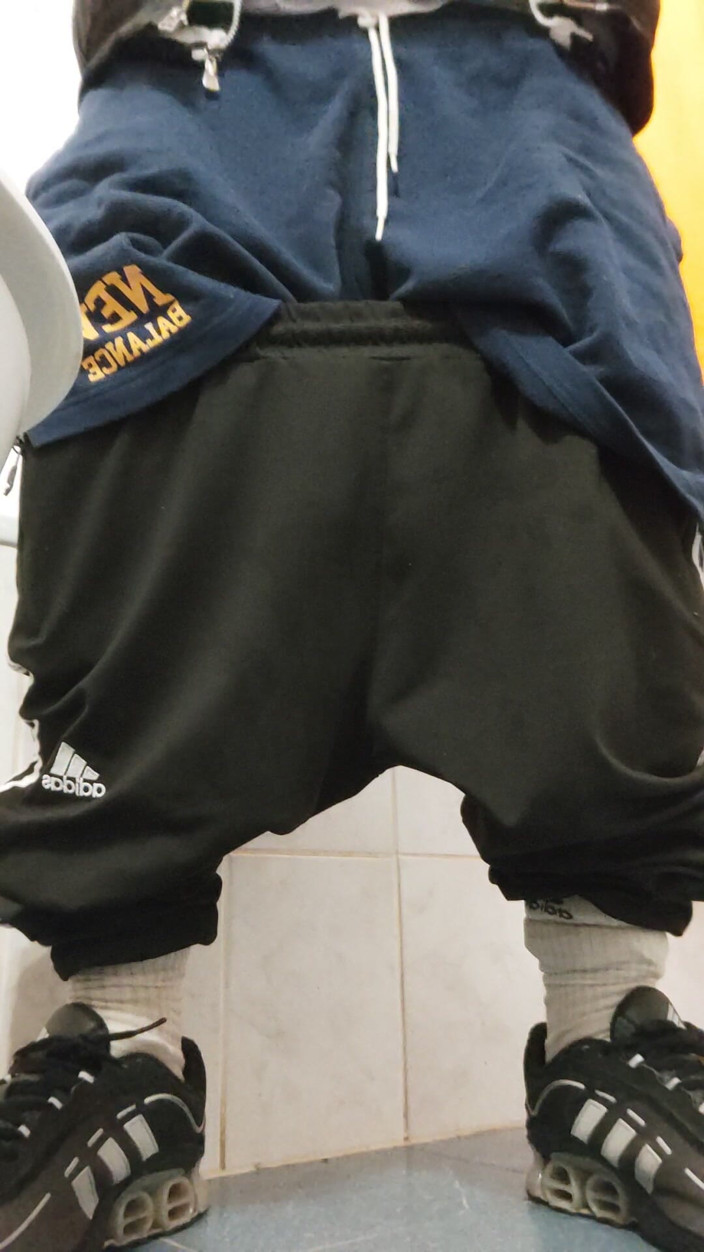 SmokedAlloy2: Po filmu ve WC. Dirtyjunkbro a ponožky