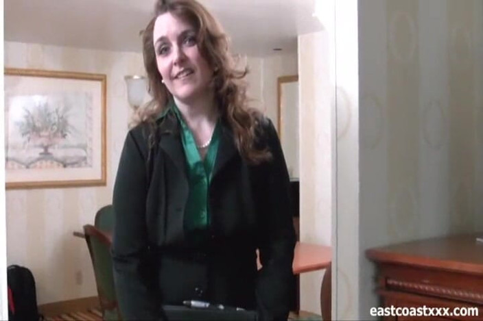 East Coast XXX: Nikki Swings - Hotel Manager Apology
