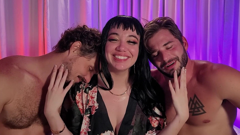 Little Puck: Cum-stuffed Double Dick Down! Double Vag Creampie