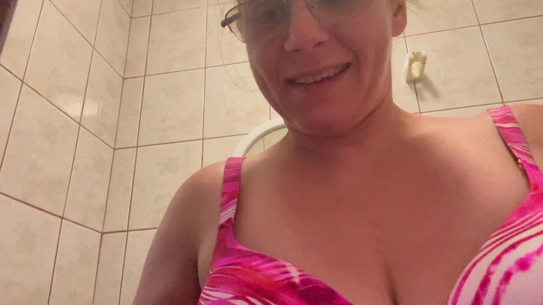 Putarankahotmilf: 3 dny a 5 párů špinavých kalhotek pro dárek nevlastního syna