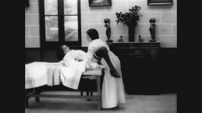 Vintage Erotic Archive: 1925 sexo de monjas tabú - rara película de ciervo francés...