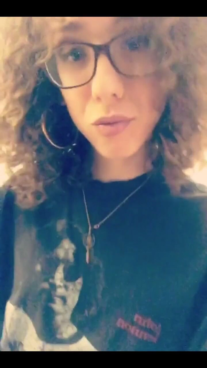 Tia Tizzianni Productions: 3038159