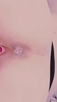 She Played with Her Didelot and Vibrator Until She Had an Orgasm