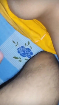 Futând pizda umedă cremoasă a mamei mele vitrege când soțul este plecat din oraș
