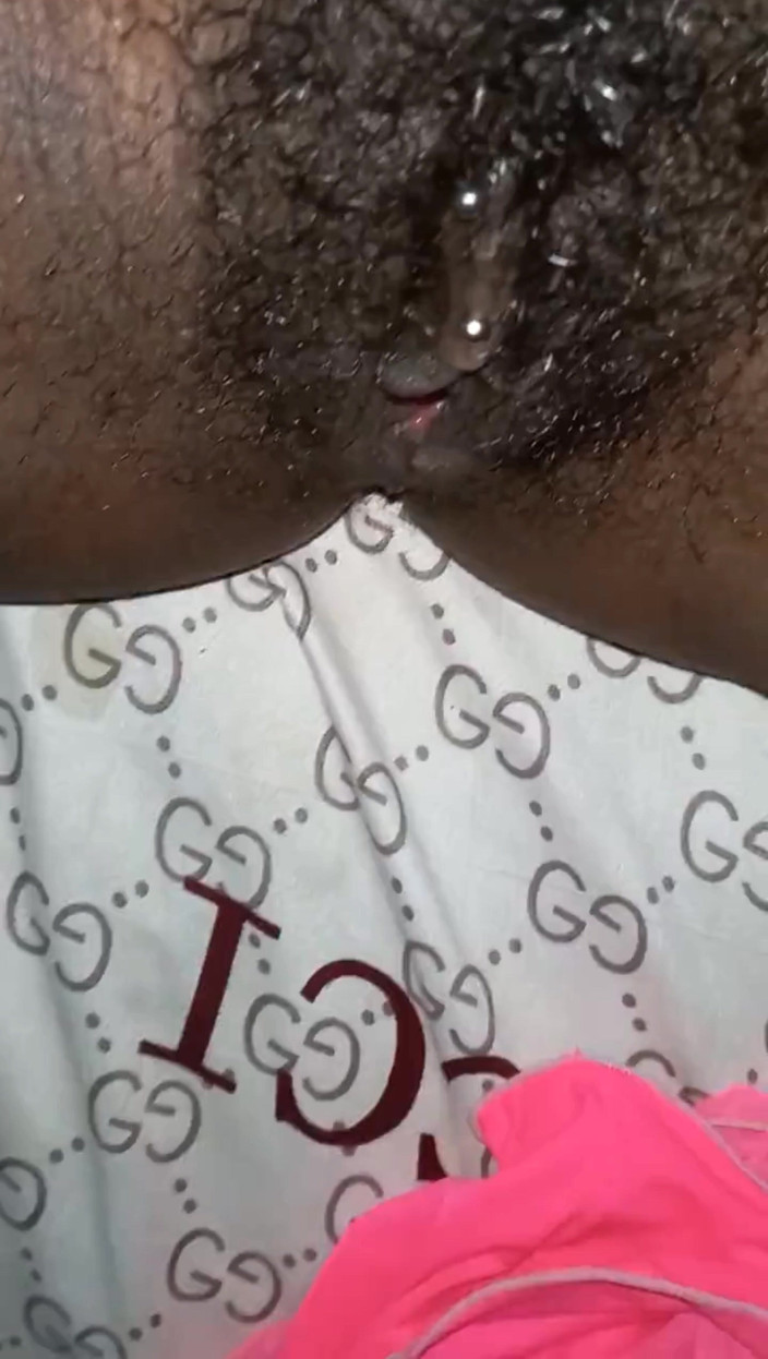 Super sexy ebony cuties: Фанат просить мою рожеву волохату пизду