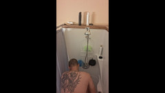 DubeSnackes: Moring doccia- fatta con Clipchamp.mp4