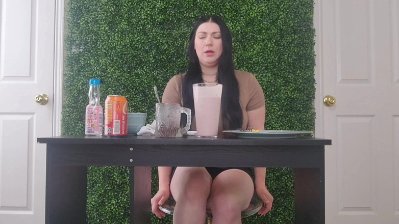 Julia Ryan: Gfe Mukbang kentut dan membakar
