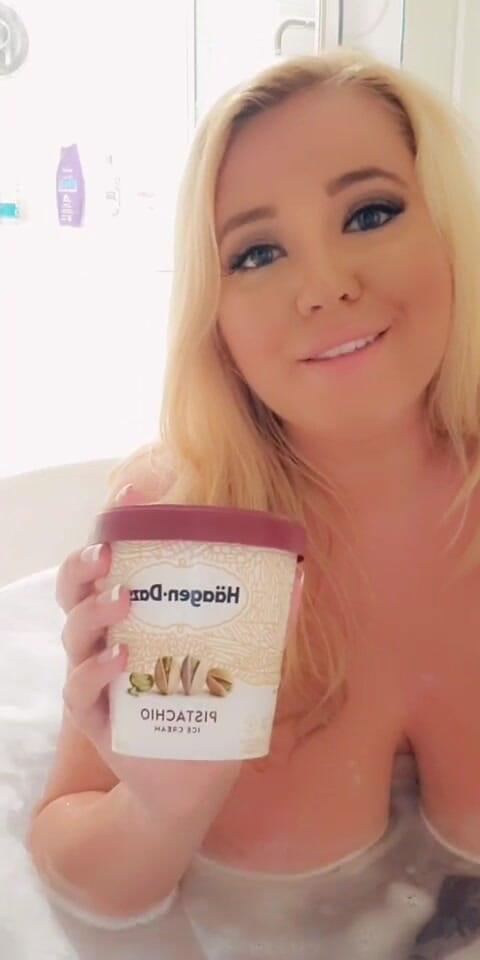 Annabelle Rogers: मेरी शुक्रवार की रात समाप्त हुई