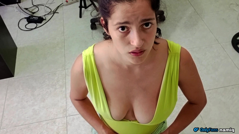 Dakotasex: Il padre di mio marito mi scopa quando mi vede...