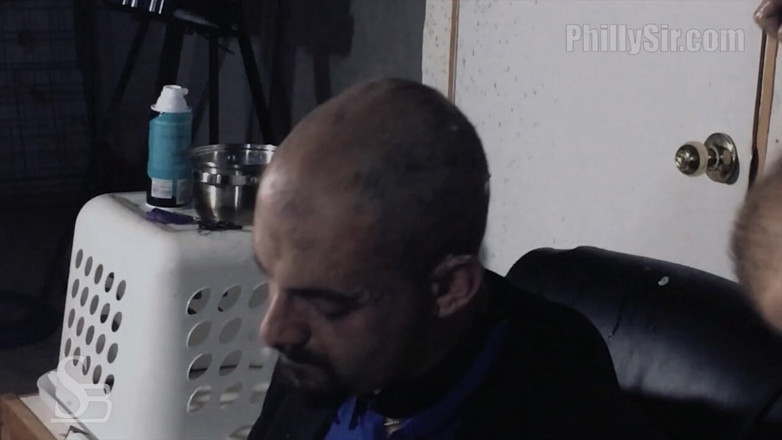 Philly Sir Videos: Gegaan: sir Brian wordt geschaard