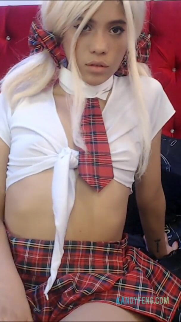 Candy Feng: College girl playing with new toy