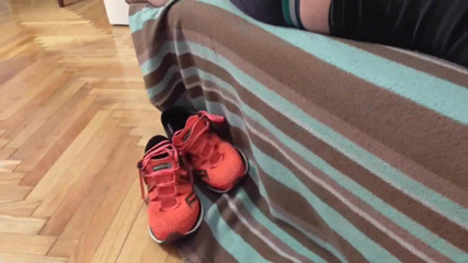 Femdom Austria: Calpestare lo schiavo dominazione femminile