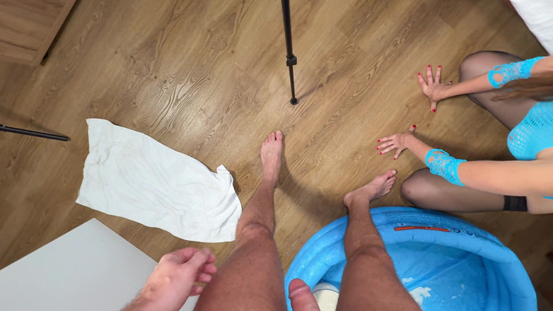 Fantom Videos: Fantom ep. # 16 Alice Maze piss beve puttana del bagno, scopata...