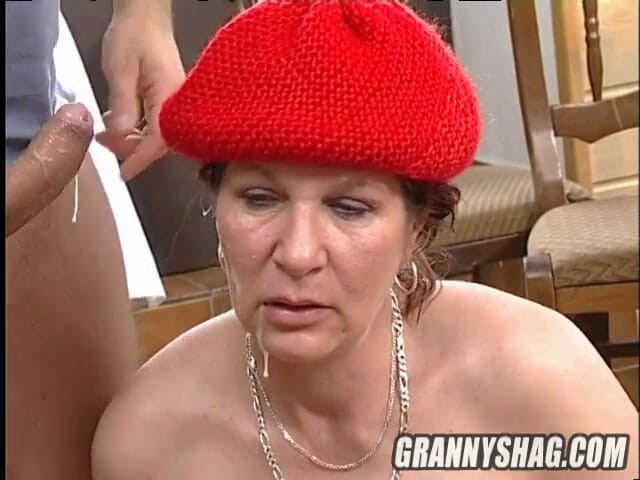 Granny Shag: Kahvaltıda sert sikiş